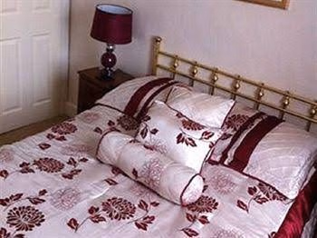 The Snooty Fox Inn0