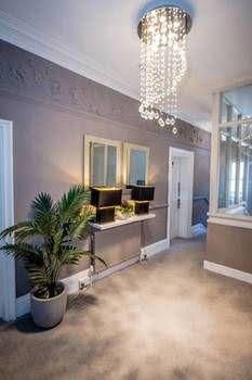 The Mount Rooms0