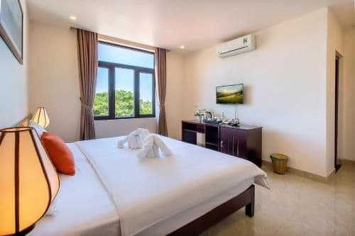 Double or Twin Room with City View