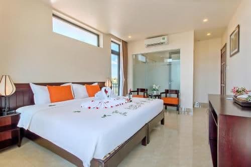 Deluxe Double Room with Balcony