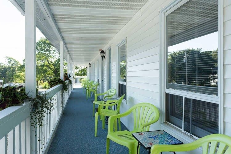 Seacoast Motel0
