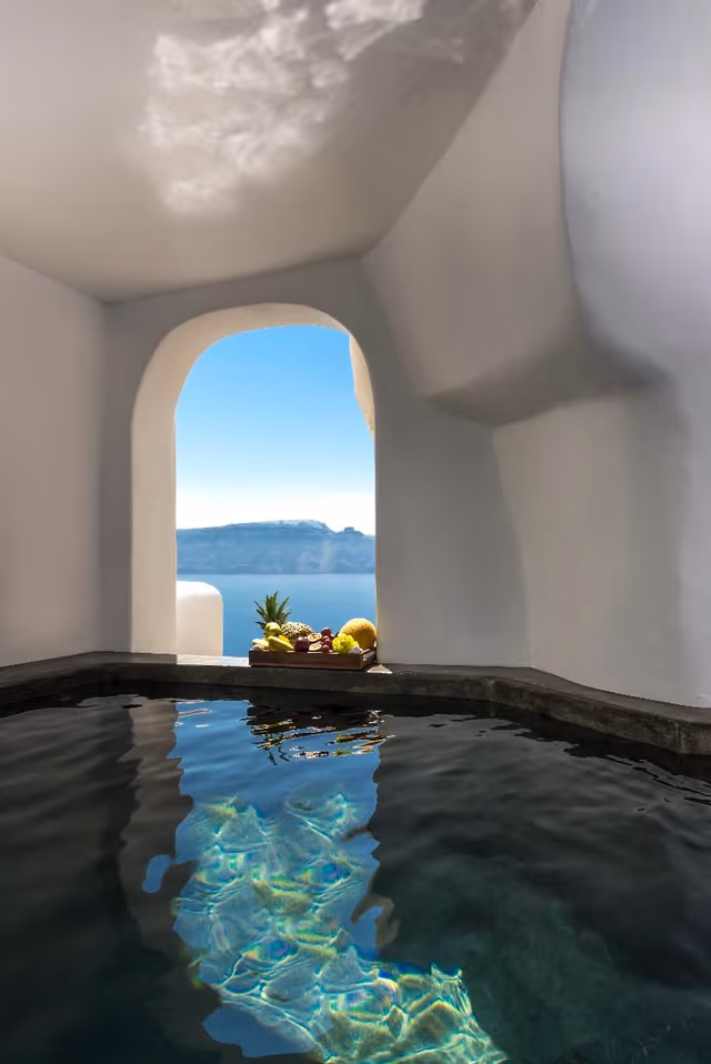 SUITE WITH PRIVATE POOL