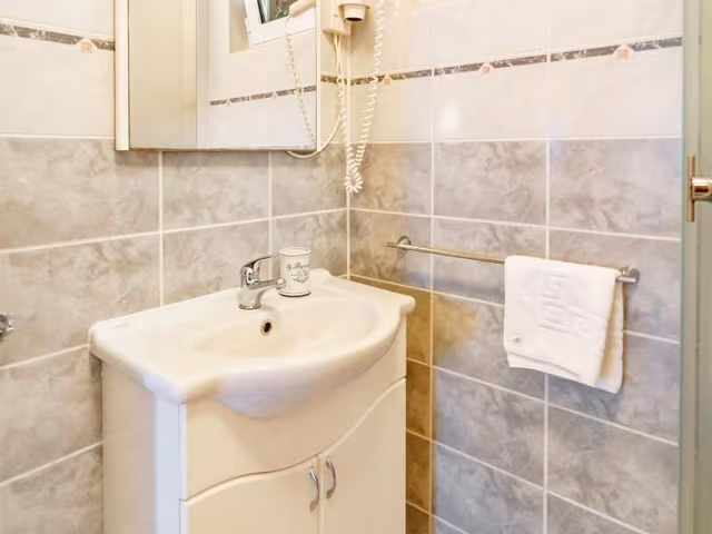 APARTMENT SUPERIOR