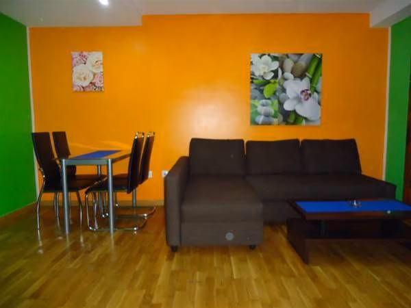 United Colors of Apartments Center0