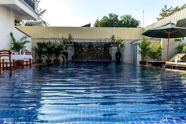 Dinata Angkor Boutique0