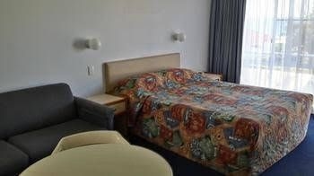 Mollymook Seaspray Motel0