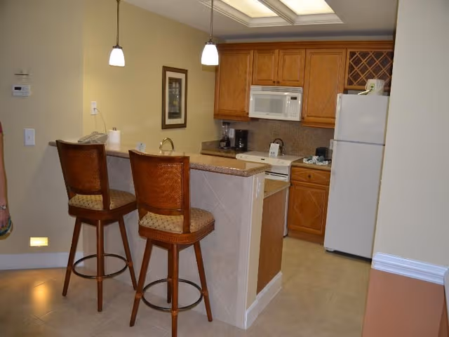 APARTMENT THREE BEDROOMS