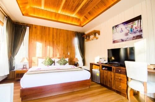 Grand Superior Room