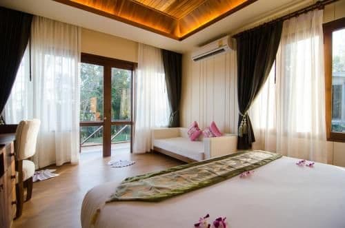 Grand Superior Room