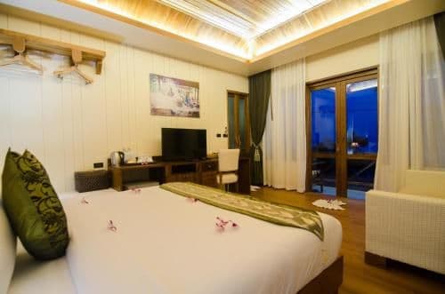 Grand Superior Room