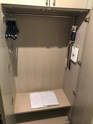 Twin Room - Non-Smoking