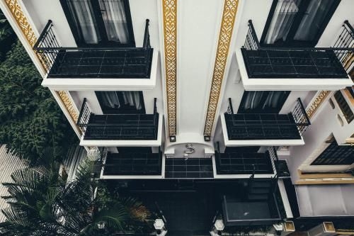 The Scarlett Boutique Hotel3