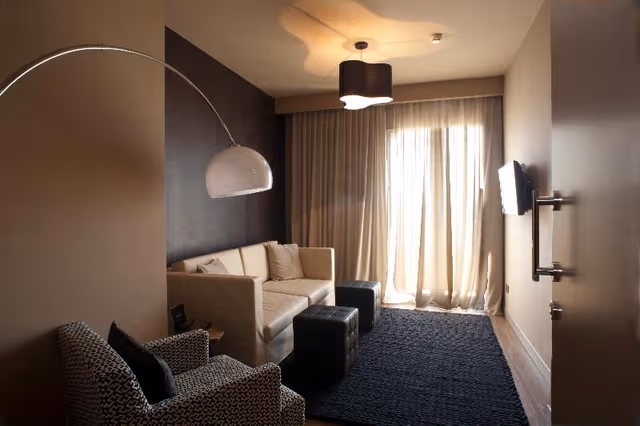 SUITE CAPACITY 3