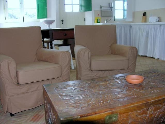 HOUSE THREE BEDROOMS