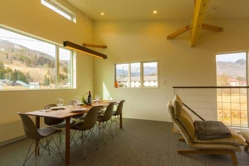 Three-Bedroom Chalet (Hillside Apartments)