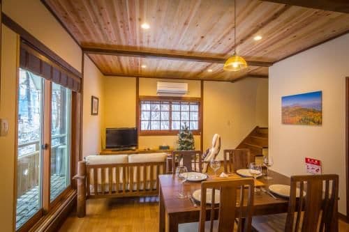 Two-Bedroom Chalet (Larch Peak Chalet) 828-192 Hokujō