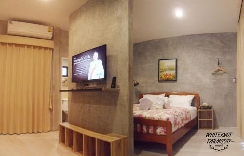 White Knot Khao Yai by D Varee4