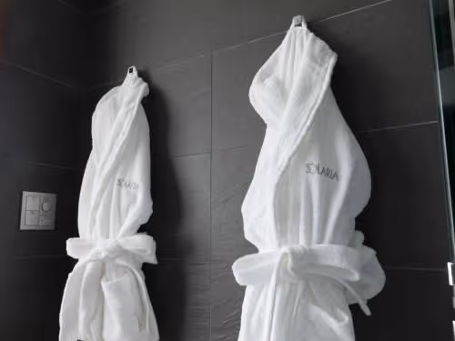 Premier Twin Room - Non-Smoking