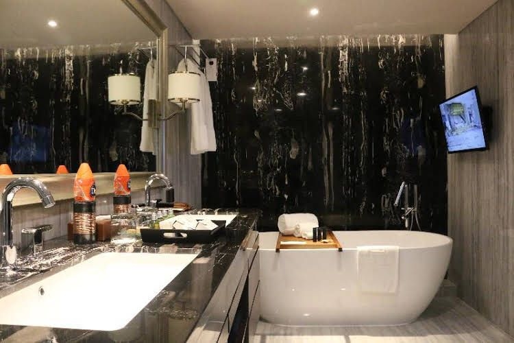 Vasa Hotel Surabaya0