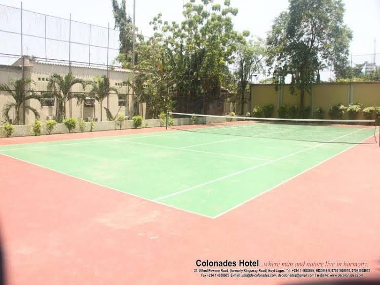 Colonades0