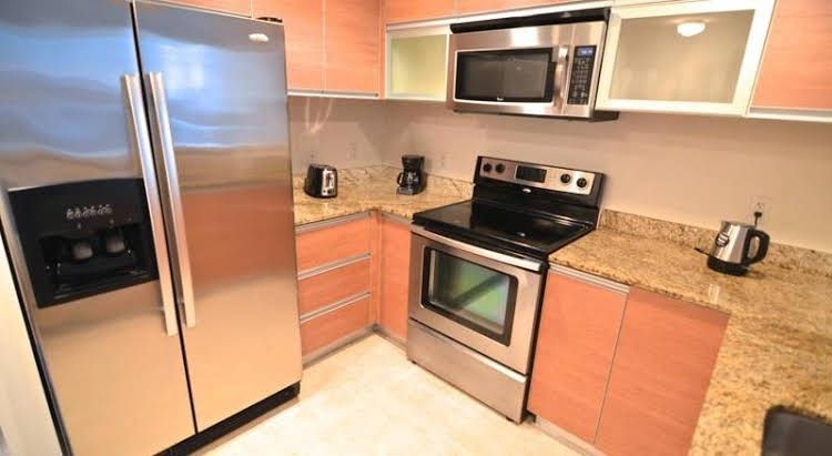 Riviera Apartments at River Oaks Marina0