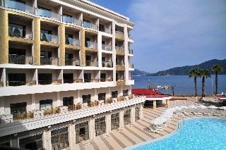 Golden Rock Beach Hotel0