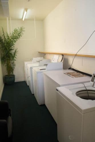 Queen Studio