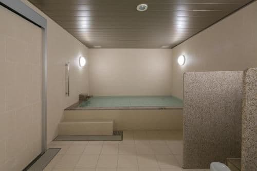 Superior Capsule Room for Female