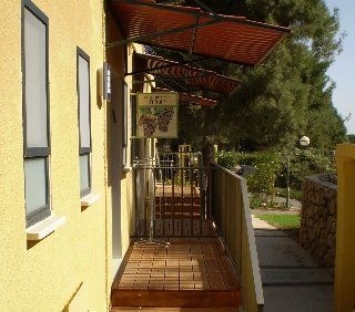 Kibbutz Malkiya Travel Hotel3