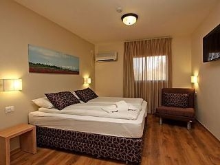 Kibbutz Malkiya Travel Hotel4