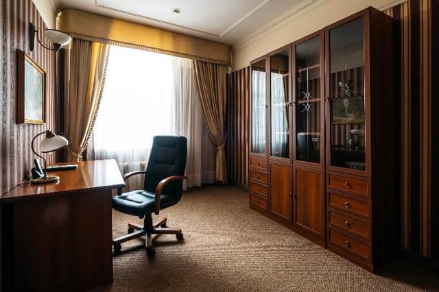 SUITE CAPACITY 1