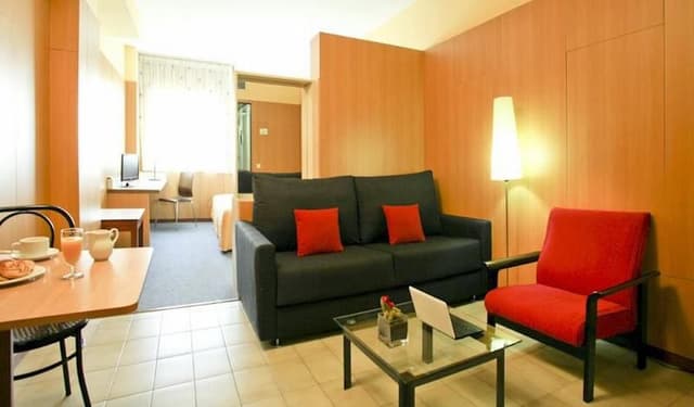 APARTMENT CAPACITY 2