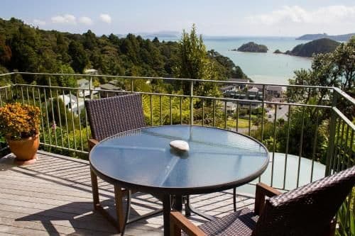 One-Bedroom Apartment with Sea View
