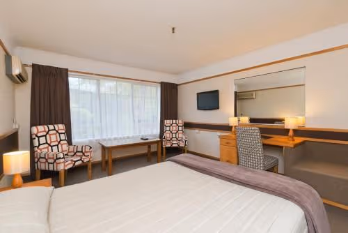 Standard Queen Room
