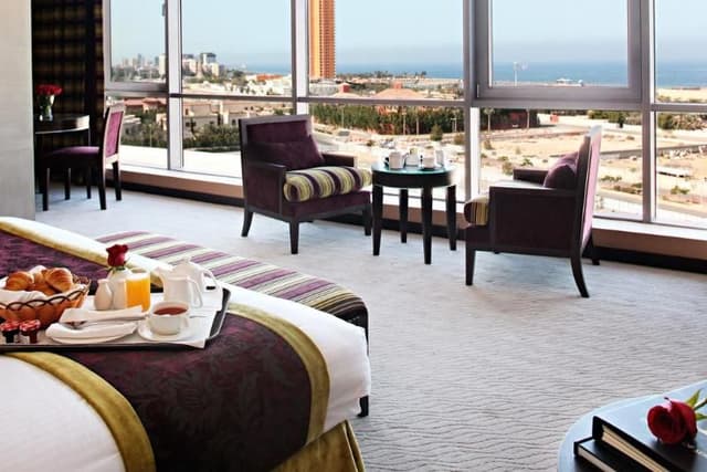 SUITE EXECUTIVE