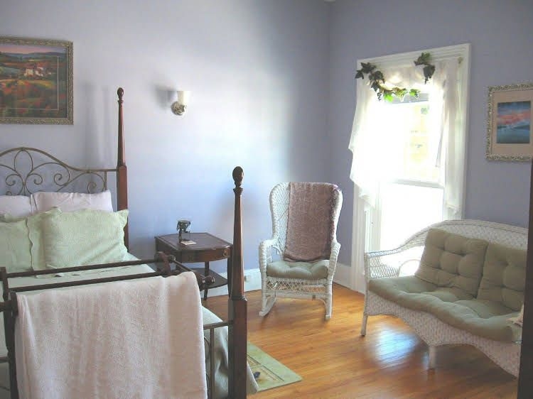 Mariaville Lake Bed And Breakfast0