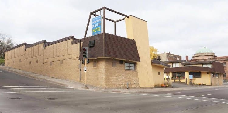 The Downtown Duluth Inn1