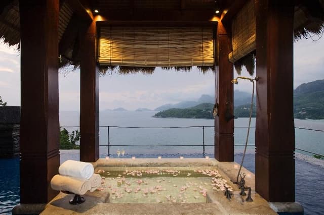 DOUBLE OCEAN VIEW