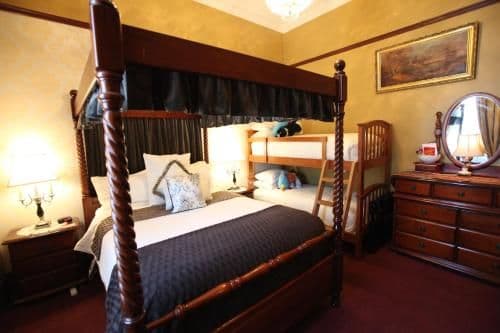 Deluxe Family Suite