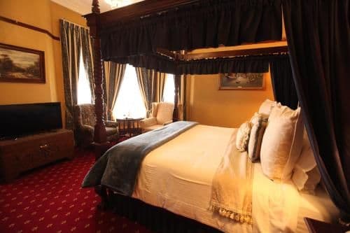 Premium King Suite