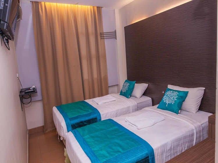 OYO Rooms Center Point Mall OYO Rooms Center Point Mall