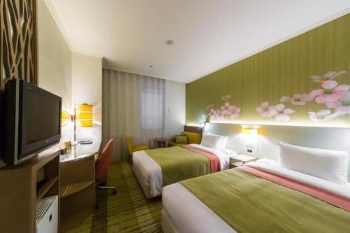 Standard Twin Room - Non-Smoking
