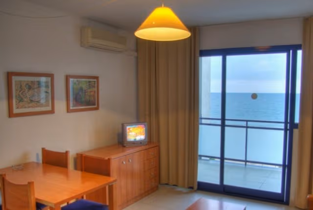 APARTMENT CAPACITY 4 ONE BEDROOM
