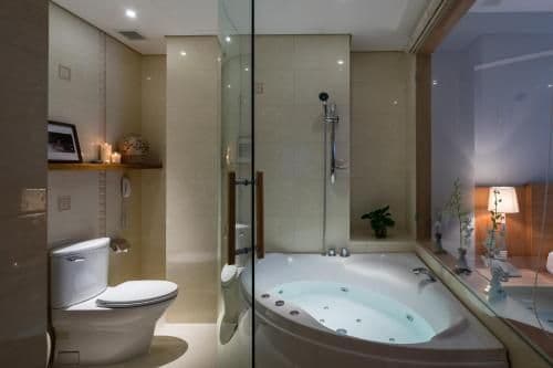 Suite King Bed with Turndown Service