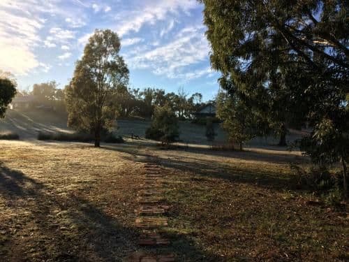 Redgum Log Cottage