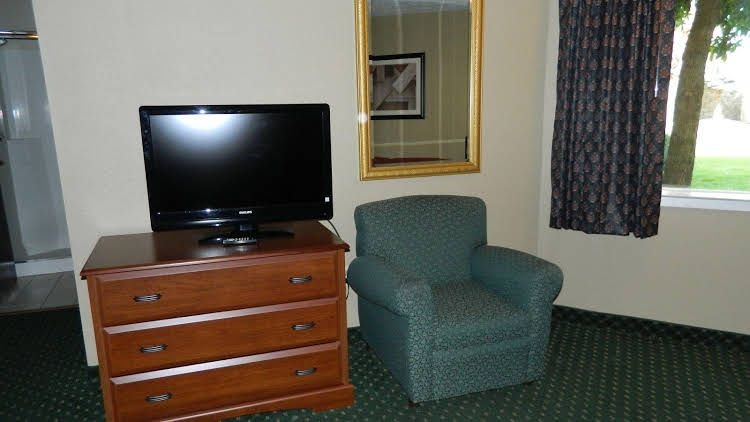 Ramada Spokane0