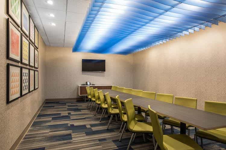 Holiday Inn Express and Suites Ludington
