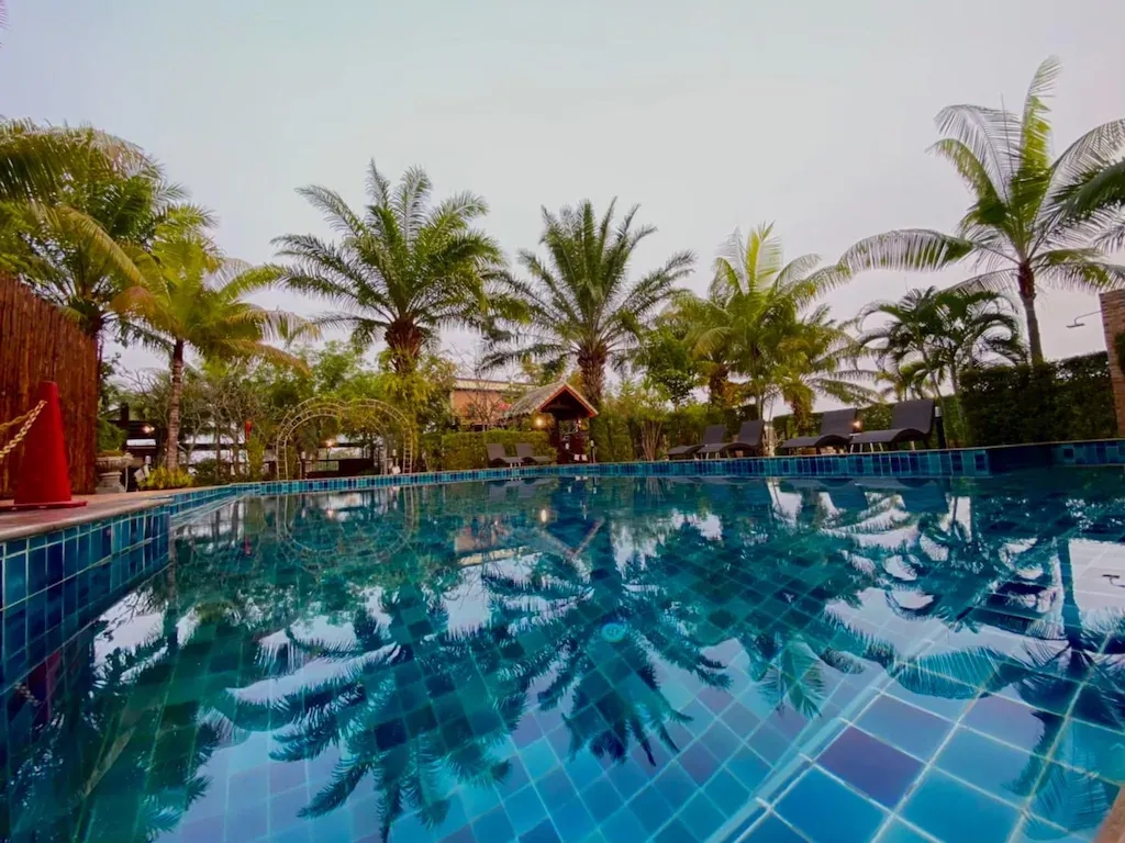 บี วัน รีสอร์ท (Be One Resort)0