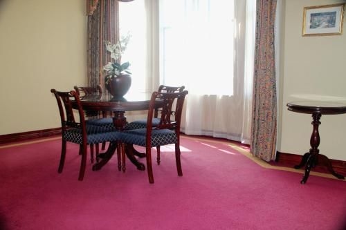 โรงแรมวีอาร์ แฮมิลตัน (VR Hamilton Hotel)4