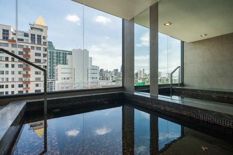 เดอะ เรสซิเดนซ์ ออน ทองหล่อ บาย ยูเอชจี (The Residence on Thonglor by UHG)0